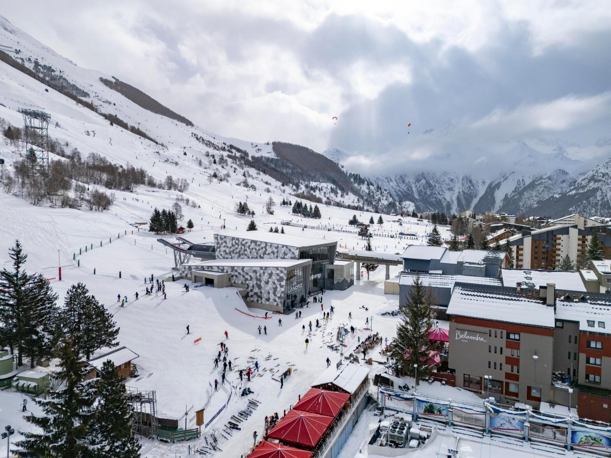 Hotel Les 2 Alpes L'Oree Des Pistes Ле-дез-Альп Екстер'єр фото